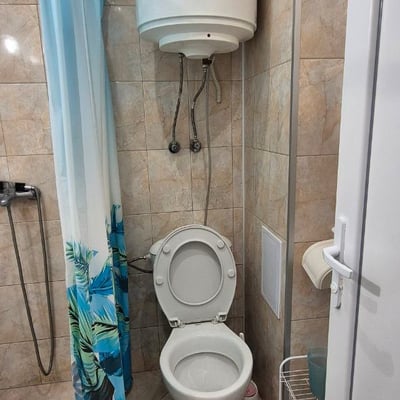 Alquiler de un apartamento acogedor y compacto de dos habitaciones en el barrio de Levski, Varna, Bulgaria